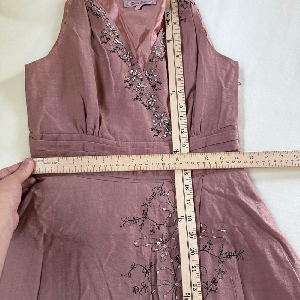 Y2K pink embroidered dress Young Essence size medium - Picture 4 of 6